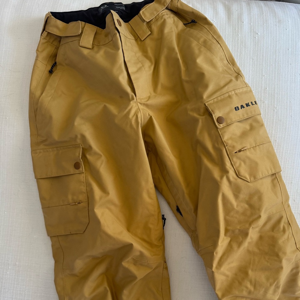 Oakley Women’s Mustard Yellow Cargo Ski Pants